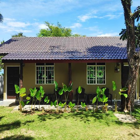 Sunset Bay Cottage Langkawi Bagian luar foto