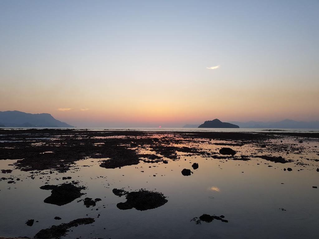 Sunset Bay Cottage Langkawi Bagian luar foto